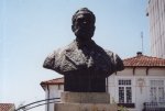 Busto de Júlio Dinis em Ovar - foto de José Semelhe, 2001