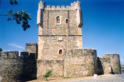 Castelo de Bragança - foto de J. B. César, 1997