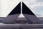 Monumento aos Combatentes do Ultramar, Belém - foto de Ana Ferreira, 1999