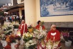 Floristas madeirenses no Mercado do Funchal - foto de José Semelhe, Maio de 2002